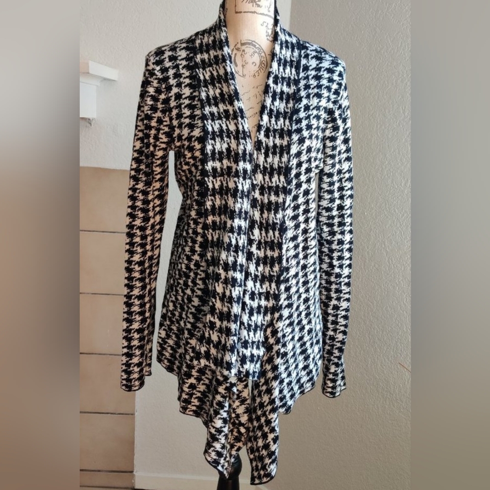KASPER Black & White Houndstooth Cardigan with Waterfall Drape Size M